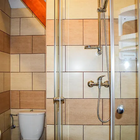 1 Bedroom Stunning In Apartman Chmielno